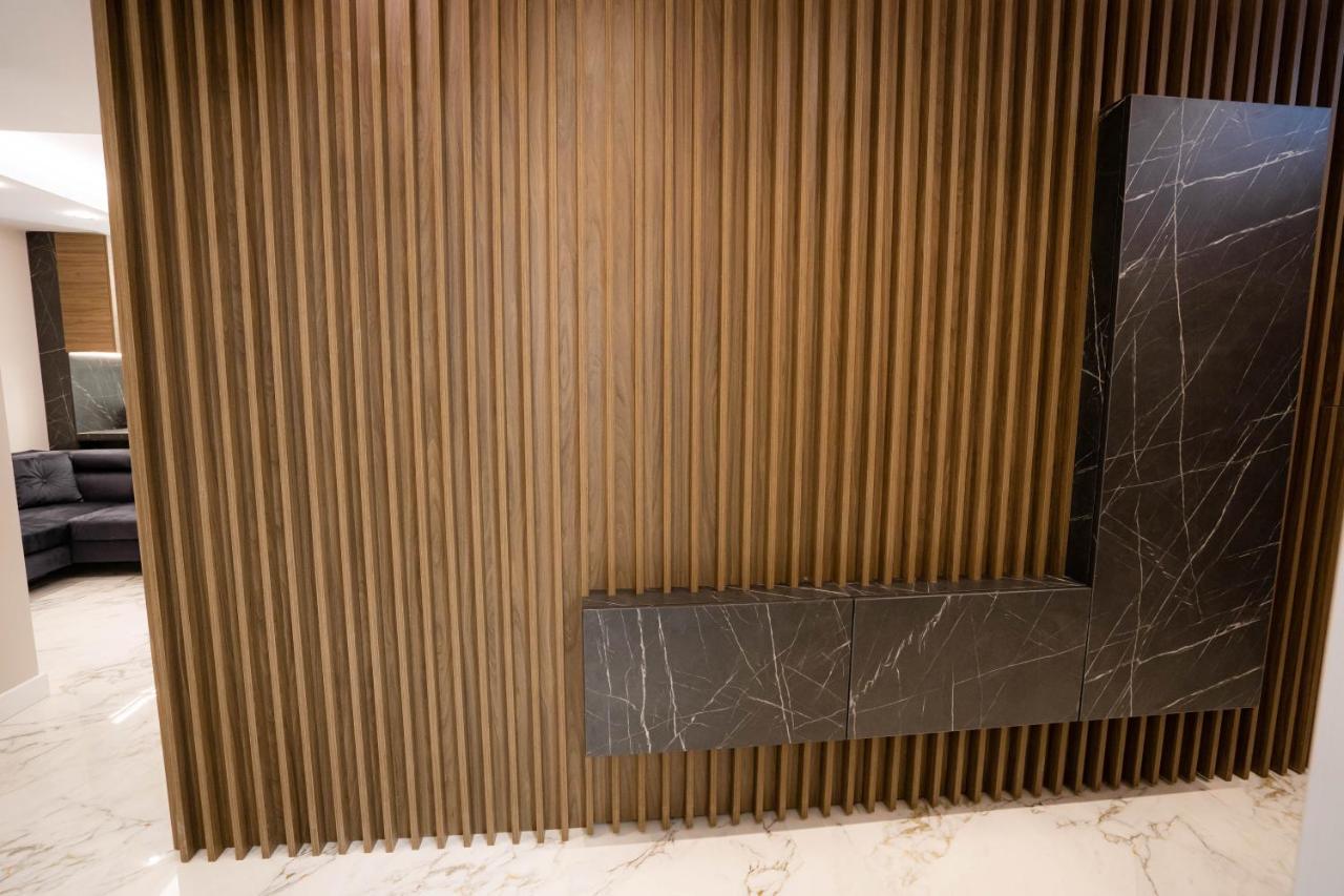 Deluxe Aparthotel Marwell Residence Suceava Exterior foto