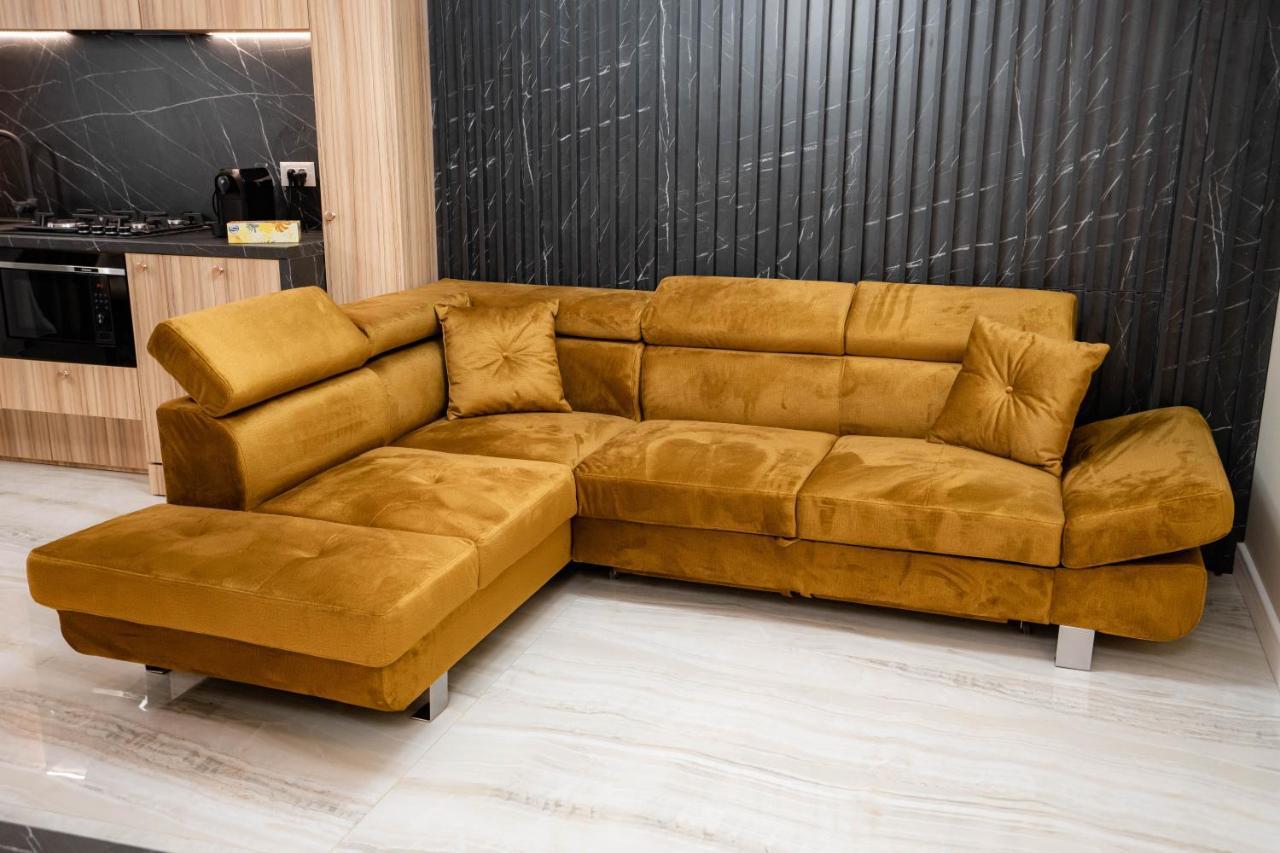 Deluxe Aparthotel Marwell Residence Suceava Exterior foto