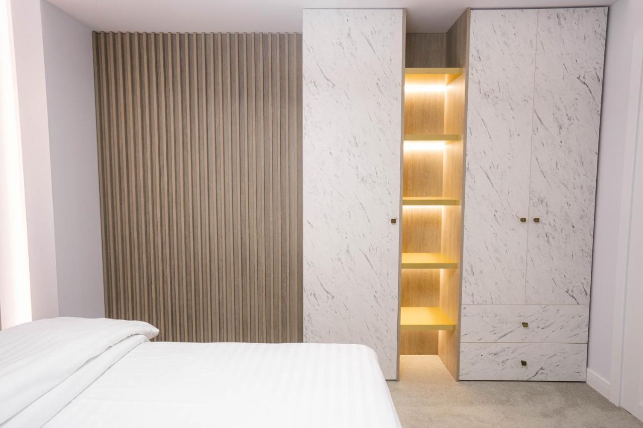 Deluxe Aparthotel Marwell Residence Suceava Exterior foto