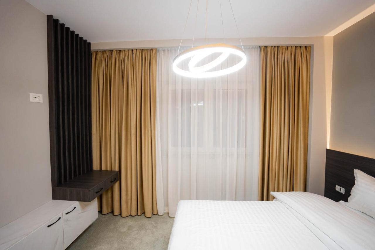Deluxe Aparthotel Marwell Residence Suceava Exterior foto