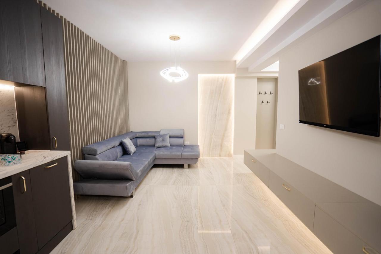 Deluxe Aparthotel Marwell Residence Suceava Exterior foto